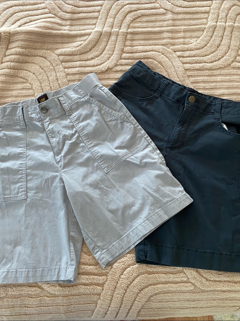 Lee Women’s Light gray and Navy Bermuda Shorts Duo size 8